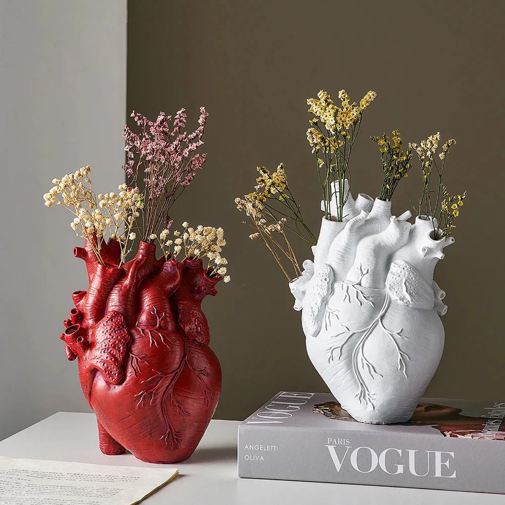 Heart Shaped Resin Vase Anatom - Florist Supply Vases recension och pris